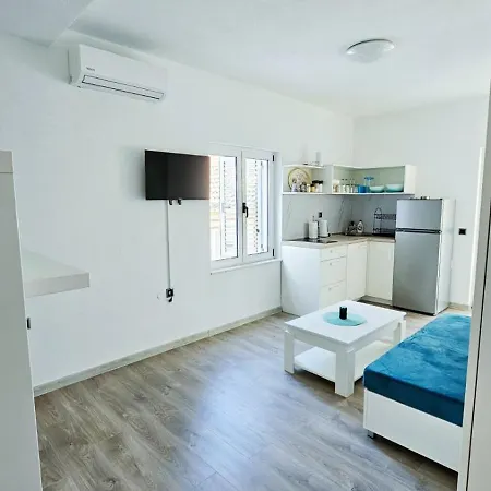 Peric Apart Otel 3*